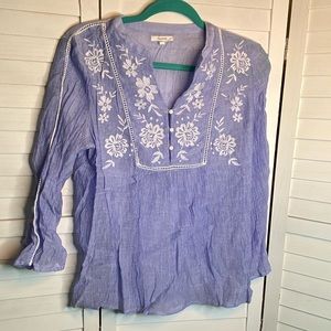 Maurices blue/white top - Medium
